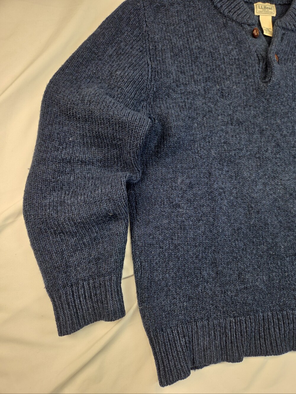 L.L. Bean VTG Classic Rag Wool Henley Navy Button Neck Sweater Men's M-Reg - Picture 2 of 10